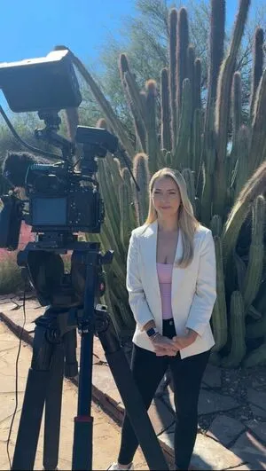 Emma Vardy Presenter OnlyFans Leaked Free Thumbnail Picture - #x9Iyi8YVem