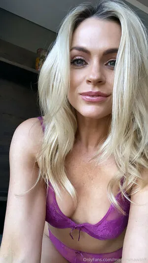 Emma Walsh OnlyFans Leaked Free Thumbnail Picture - #3A89BINGZb