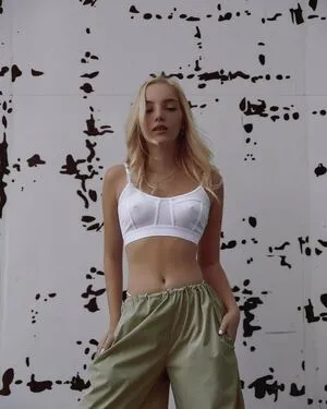 Emma White OnlyFans Leaked Free Thumbnail Picture - #XcRVo27BdS
