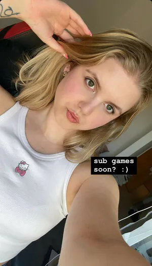 Emmaagassi OnlyFans Leaked Free Thumbnail Picture - #4DbDakDPVK