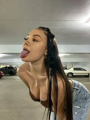 Emmaameera OnlyFans Leaked Free Thumbnail Picture - #mMhSnb8nVQ