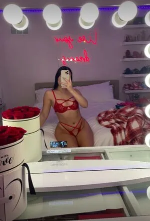Emmaameera OnlyFans Leaked Free Thumbnail Picture - #pwY4AAGTyl