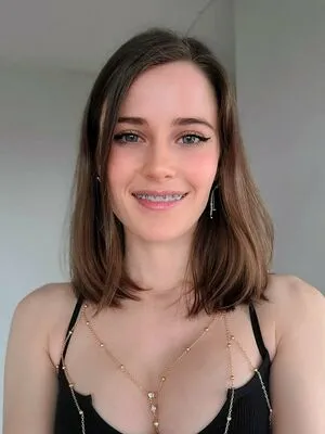 Emmabarbyy OnlyFans Leaked Free Thumbnail Picture - #8mSLW08Uvm