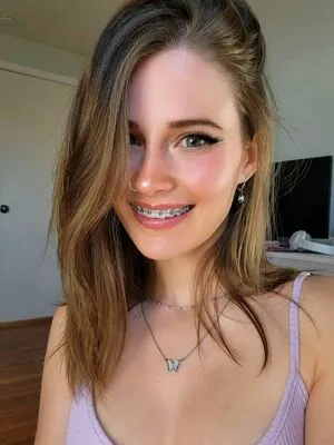 Emmabarbyy OnlyFans Leaked Free Thumbnail Picture - #HMsc01CLEq