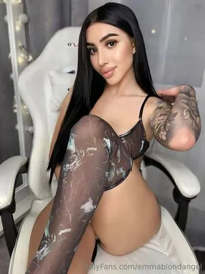 Emmablondangel OnlyFans Leaked Free Thumbnail Picture - #8y2rI1Yp6q