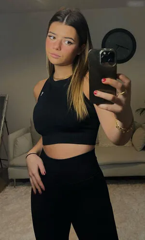 Emmabourson OnlyFans Leaked Free Thumbnail Picture - #ONyMBy6v4d