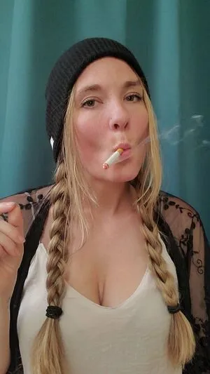 Emmacantquit OnlyFans Leaked Free Thumbnail Picture - #4VrB2g7uuK