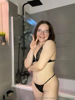 Emmaclarkee OnlyFans Leaked Free Thumbnail Picture - #2vSdFsPkhZ