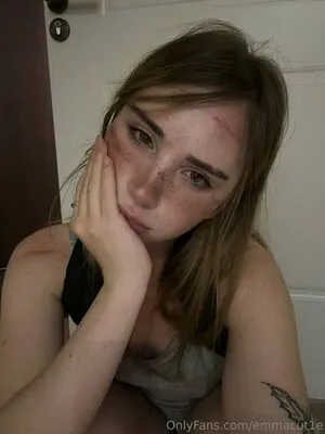 Emmacut1e OnlyFans Leaked Free Thumbnail Picture - #4dUN1nY0Zw