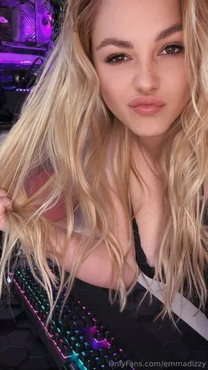 Emmadizzy OnlyFans Leaked Free Thumbnail Picture - #XqGDqlaAVF