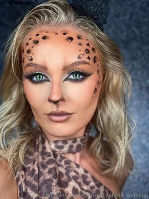 Emmaelizabeth Makeup OnlyFans Leaked Free Thumbnail Picture - #V9NwpmIDOS