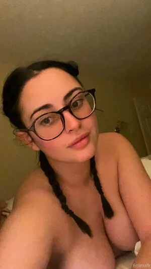 Emmafkfree OnlyFans Leaked Free Thumbnail Picture - #RtrdmGvHxb
