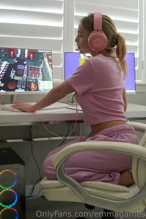 Emmagames OnlyFans Leaked Free Thumbnail Picture - #Cycivk396h