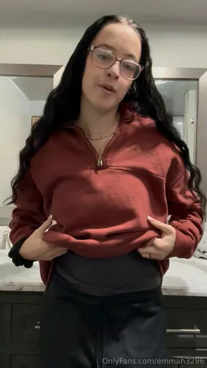 Emmah3296 OnlyFans Leaked Free Thumbnail Picture - #fq5gYiCOH4