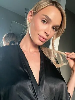 Emmahixofficial OnlyFans Leaked Free Thumbnail Picture - #Yb8qXHMun9