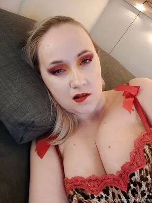 Emmakarma OnlyFans Leaked Free Thumbnail Picture - #HVni7vOj6F