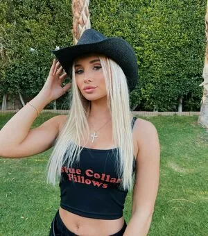 Emmalie Balsis OnlyFans Leaked Free Thumbnail Picture - #et7BACNU5q