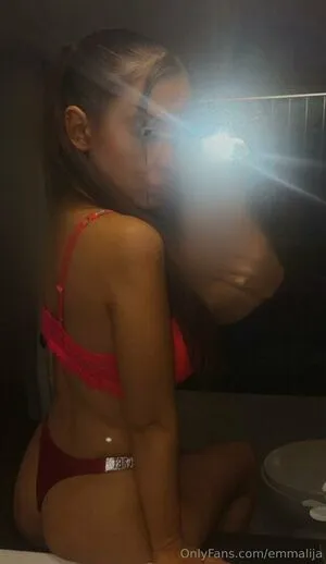 Emmalija OnlyFans Leaked Free Thumbnail Picture - #YcCw6lq7wI