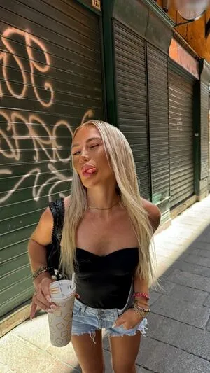 Emmalilkendeyy OnlyFans Leaked Free Thumbnail Picture - #WZQ33rp2qs
