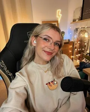 Emmalition OnlyFans Leaked Free Thumbnail Picture - #GsBI20UN7D