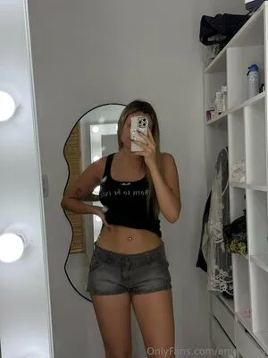Emmalryy OnlyFans Leaked Free Thumbnail Picture - #28keNmUjim
