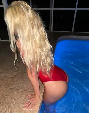 emmalyniswildz OnlyFans Leaked Free Thumbnail Picture - #u7FwX7VC79