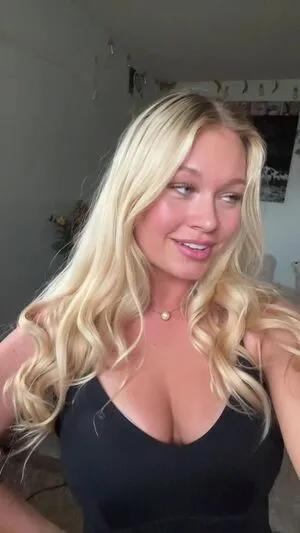 Emmalynnaomi OnlyFans Leaked Free Thumbnail Picture - #1dhe3Hnq12