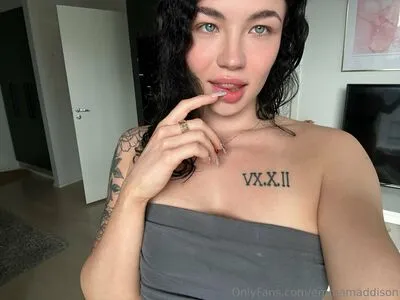 Emmamaddison OnlyFans Leaked Free Thumbnail Picture - #X7XUFa5L5S