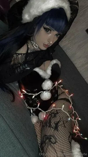 Emmamaybyte OnlyFans Leaked Free Thumbnail Picture - #OpsXtc5gal