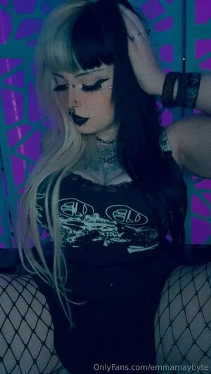 Emmamaybyte OnlyFans Leaked Free Thumbnail Picture - #mvOfLn4JSB