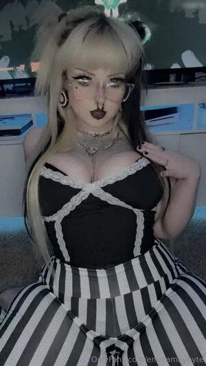 Emmamaybyte OnlyFans Leaked Free Thumbnail Picture - #vqky5YIXF4