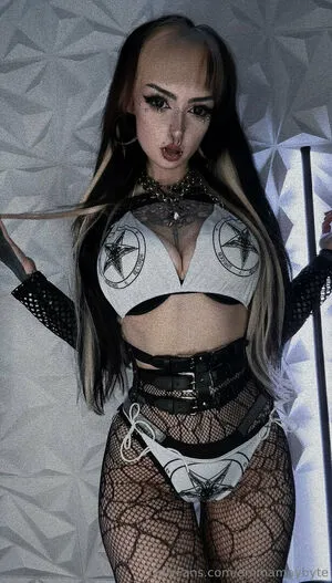Emmamaybyte OnlyFans Leaked Free Thumbnail Picture - #b9vmBYLUSt