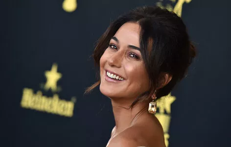 Emmanuelle Chriqui OnlyFans Leaked Free Thumbnail Picture - #8K2odzXwvo