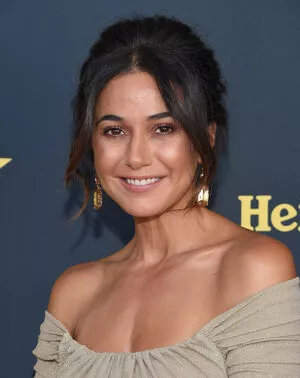 Emmanuelle Chriqui OnlyFans Leaked Free Thumbnail Picture - #LYyA17s189