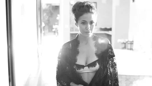 Emmanuelle Chriqui OnlyFans Leaked Free Thumbnail Picture - #OjzuWY346b