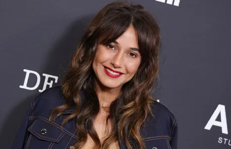 Emmanuelle Chriqui OnlyFans Leaked Free Thumbnail Picture - #Xn3qV4hgx5