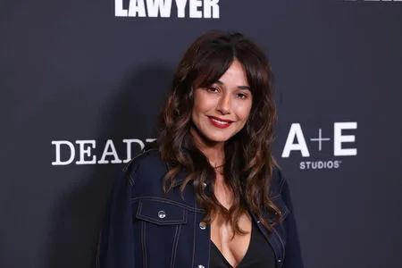 Emmanuelle Chriqui OnlyFans Leaked Free Thumbnail Picture - #ksw4KbA0eT