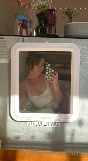 Emmasttt OnlyFans Leaked Free Thumbnail Picture - #4OLMAVNMv0