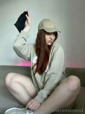 Emmasweetness1 OnlyFans Leaked Free Thumbnail Picture - #6P8XRLvFOH