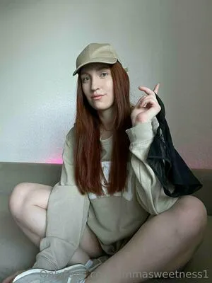 Emmasweetness1 OnlyFans Leaked Free Thumbnail Picture - #NLFePt4BkX