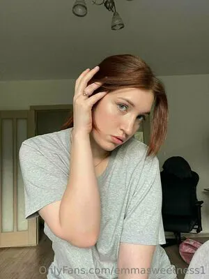 Emmasweetness1 OnlyFans Leaked Free Thumbnail Picture - #ikPLJvksO2