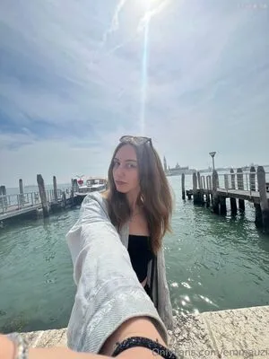 Emmauzi OnlyFans Leaked Free Thumbnail Picture - #0QdoVEjywz