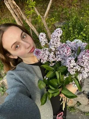 Emmauzi OnlyFans Leaked Free Thumbnail Picture - #2HigNdZsa9