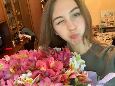 Emmauzi OnlyFans Leaked Free Thumbnail Picture - #Ahw8ghIZ2A