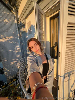 Emmauzi OnlyFans Leaked Free Thumbnail Picture - #aZOmLTsvbl