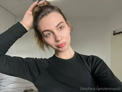 Emmauzii OnlyFans Leaked Free Thumbnail Picture - #zwpTMOwpy0