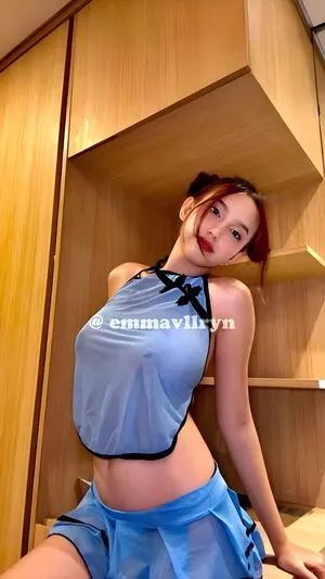 Emmavllryn OnlyFans Leaked Free Thumbnail Picture - #kakVeDaSHD