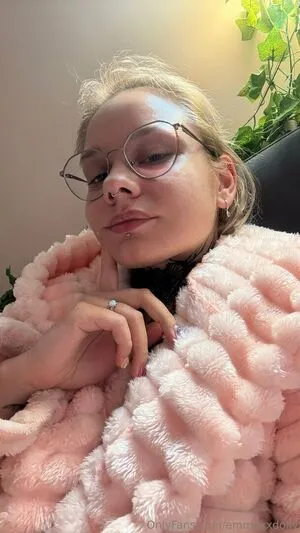 Emmaxxdolly OnlyFans Leaked Free Thumbnail Picture - #7y7FbIJhGu