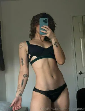 Emmayearose OnlyFans Leaked Free Thumbnail Picture - #ZQ9Px1aVZo