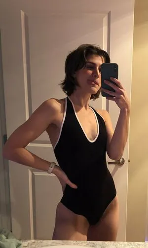 Emmayearose OnlyFans Leaked Free Thumbnail Picture - #o2SiCe74n3
